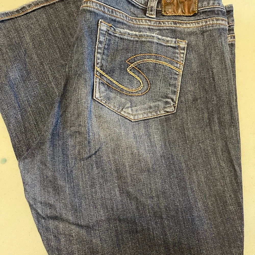Silver Francis 18” Jeans 24W - 33L